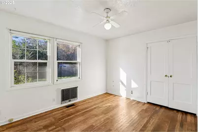 224 NE 92nd Pl, Portland, OR 97220 - Photo 29