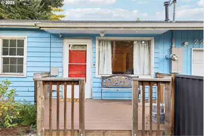224 NE 92nd Pl, Portland, OR 97220 - Photo 7