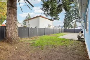 224 NE 92nd Pl, Portland, OR 97220 - Photo 43