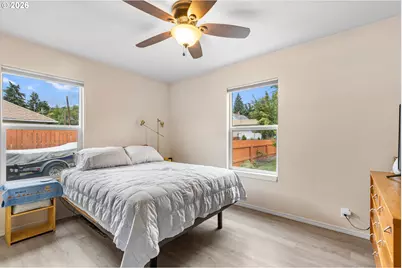 1331 NE Klamath Ave, Roseburg, OR 97470 - Photo 23