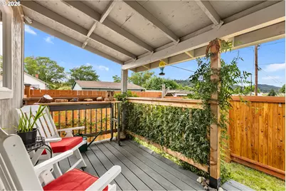 1331 NE Klamath Ave, Roseburg, OR 97470 - Photo 37
