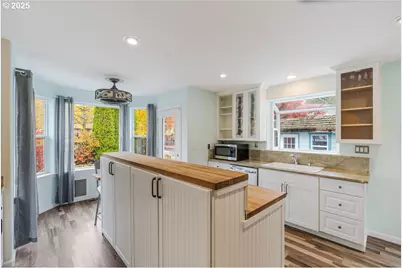 16331 Wayne Dr, Oregon City, OR 97045 - Photo 7