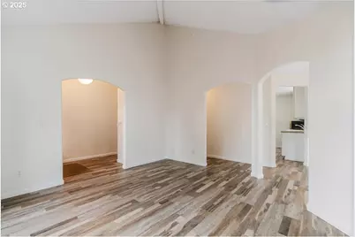 16331 Wayne Dr, Oregon City, OR 97045 - Photo 5