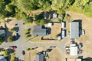 221 Walnut St, Independence, OR 97351 - Photo 21