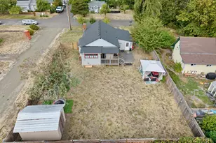 221 Walnut St, Independence, OR 97351 - Photo 25