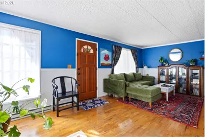 221 Walnut St, Independence, OR 97351 - Photo 5