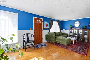 221 Walnut St, Independence, OR 97351 - Photo 5