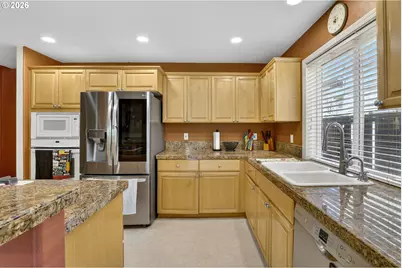 5798 NE Tunbridge St, Hillsboro, OR 97124 - Photo 15