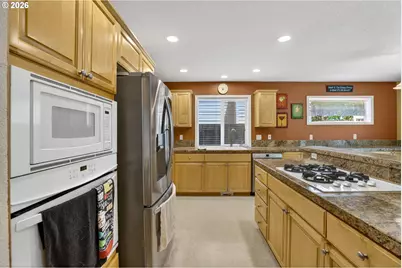 5798 NE Tunbridge St, Hillsboro, OR 97124 - Photo 13