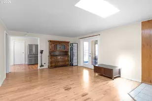 2082 Bel Air Ct, Roseburg, OR 97471 - Photo 9
