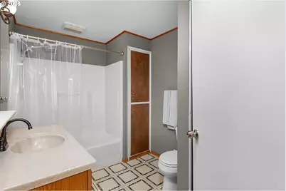 2082 Bel Air Ct, Roseburg, OR 97471 - Photo 19