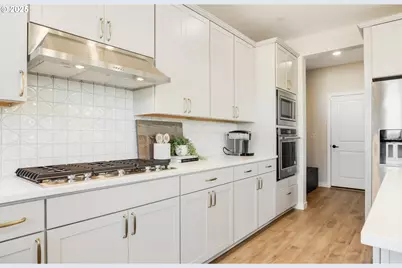 354 W Maple St, Washougal, WA 98671 - Photo 13