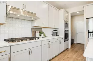 354 W Maple St, Washougal, WA 98671 - Photo 13