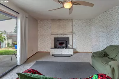 39 NE 113th Pl, Portland, OR 97220 - Photo 9