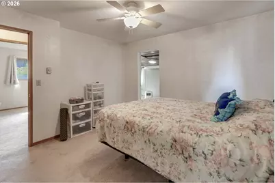 39 NE 113th Pl, Portland, OR 97220 - Photo 17
