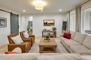 833 Hawk Dr, Silverton, OR 97381 - Photo 5