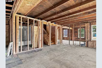 1325 12th Ave, Seaside, OR 97138 - Photo 11