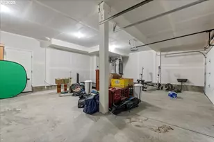 6417 SE Maple St, Hillsboro, OR 97123 - Photo 31