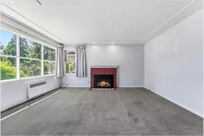 7905 SW Elmwood St, Portland, OR 97223 - Photo 7