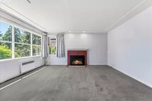 7905 SW Elmwood St, Portland, OR 97223 - Photo 7