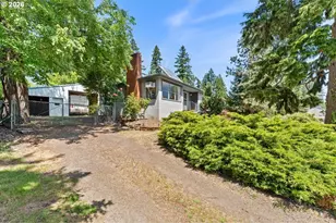 7905 SW Elmwood St, Portland, OR 97223 - Photo 5
