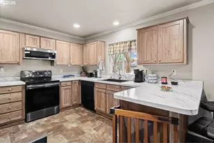 1960 SE Uglow Ave, Dallas, OR 97338 - Photo 9