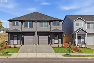 328 E Wilson St, Carlton, OR 97111 - Photo 3