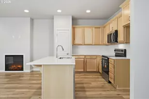 328 E Wilson St, Carlton, OR 97111 - Photo 9