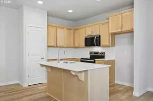 328 E Wilson St, Carlton, OR 97111 - Photo 11