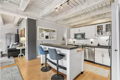 416 NW 13th Ave #204, Portland, OR 97209 - Photo 15