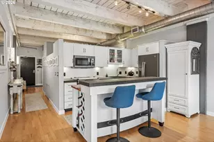 416 NW 13th Ave, Portland, OR 97209 - Photo 17