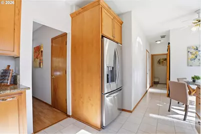 404 E Brandon Dr, Newberg, OR 97132 - Photo 7