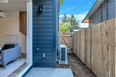 2381 SE 45th Ave, Portland, OR 97215 - Photo 15