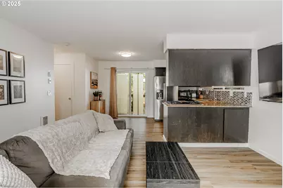 2327 SE Lee Ln, Portland, OR 97233 - Photo 9