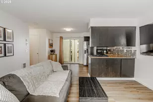 2327 SE Lee Ln, Portland, OR 97233 - Photo 9