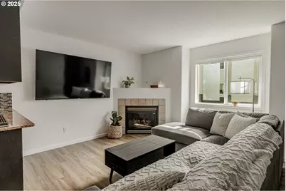 2327 SE Lee Ln, Portland, OR 97233 - Photo 5