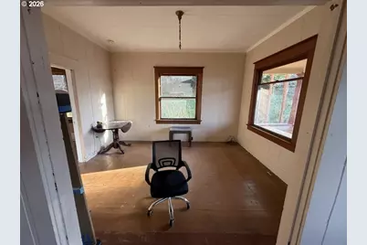 152 Washington St, Astoria, OR 97103 - Photo 21