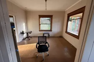 152 Washington St, Astoria, OR 97103 - Photo 21