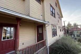 152 Washington St, Astoria, OR 97103 - Photo 15