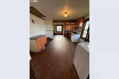 152 Washington St, Astoria, OR 97103 - Photo 47