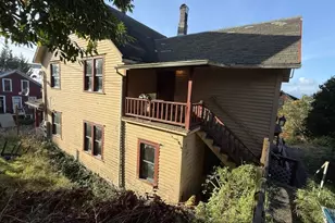 152 Washington St, Astoria, OR 97103 - Photo 9