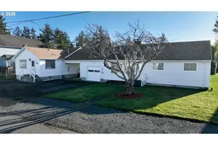 1255 Avenue A, Seaside, OR 97138 - Photo 1