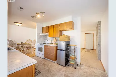 204 NE 97th Ave, Vancouver, WA 98664 - Photo 7