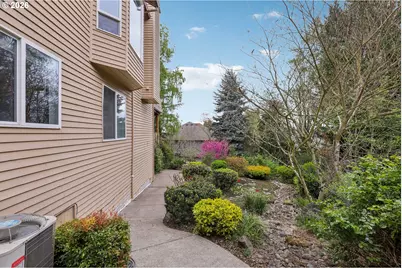 16765 SW Blackberry Ln, Beaverton, OR 97007 - Photo 45