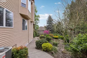16765 SW Blackberry Ln, Beaverton, OR 97007 - Photo 45