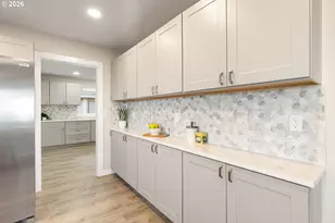 55 SW Lovhar Dr, Gresham, OR 97080 - Photo 23