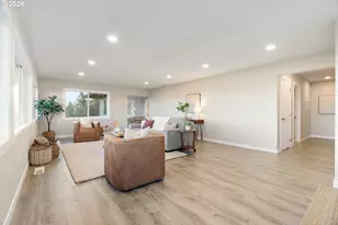 55 SW Lovhar Dr, Gresham, OR 97080 - Photo 13