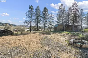 749 Douglas St, Yoncalla, OR 97499 - Photo 39