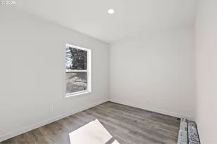 749 Douglas St, Yoncalla, OR 97499 - Photo 33