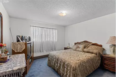 231 NE Chestnut Ave, Myrtle Creek, OR 97457 - Photo 23